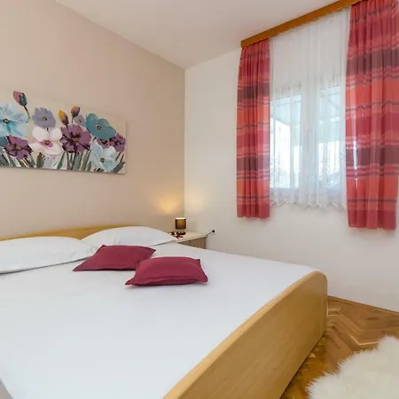 Holiday home Pelja *