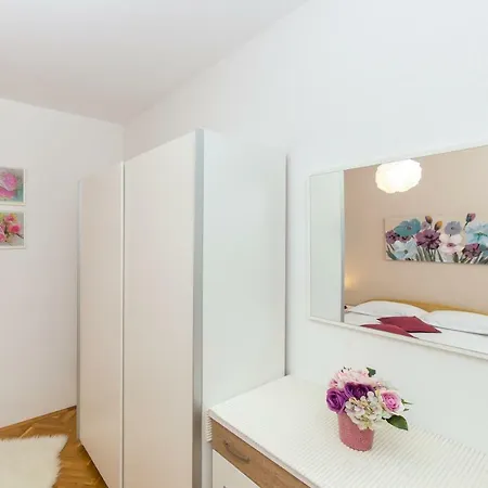 Holiday home Pelja